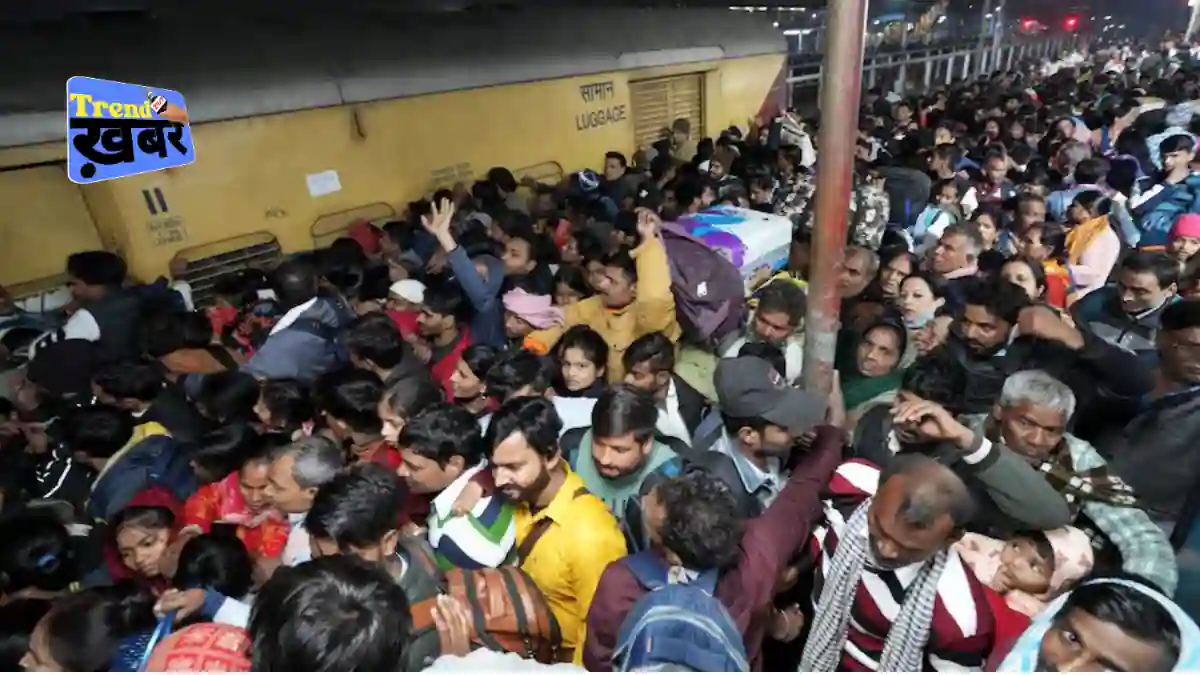 new-delhi-railway-station-stampede-situation-live-updates