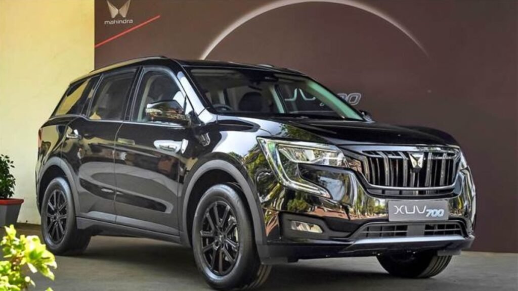 Mahindra XUV700 Ebony Edition